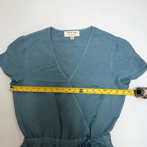 Cloth & Stone Anthropologie Linen Blend Jumpsuit Blue Wrap Short Sleeve Size M - Picture 7 of 16